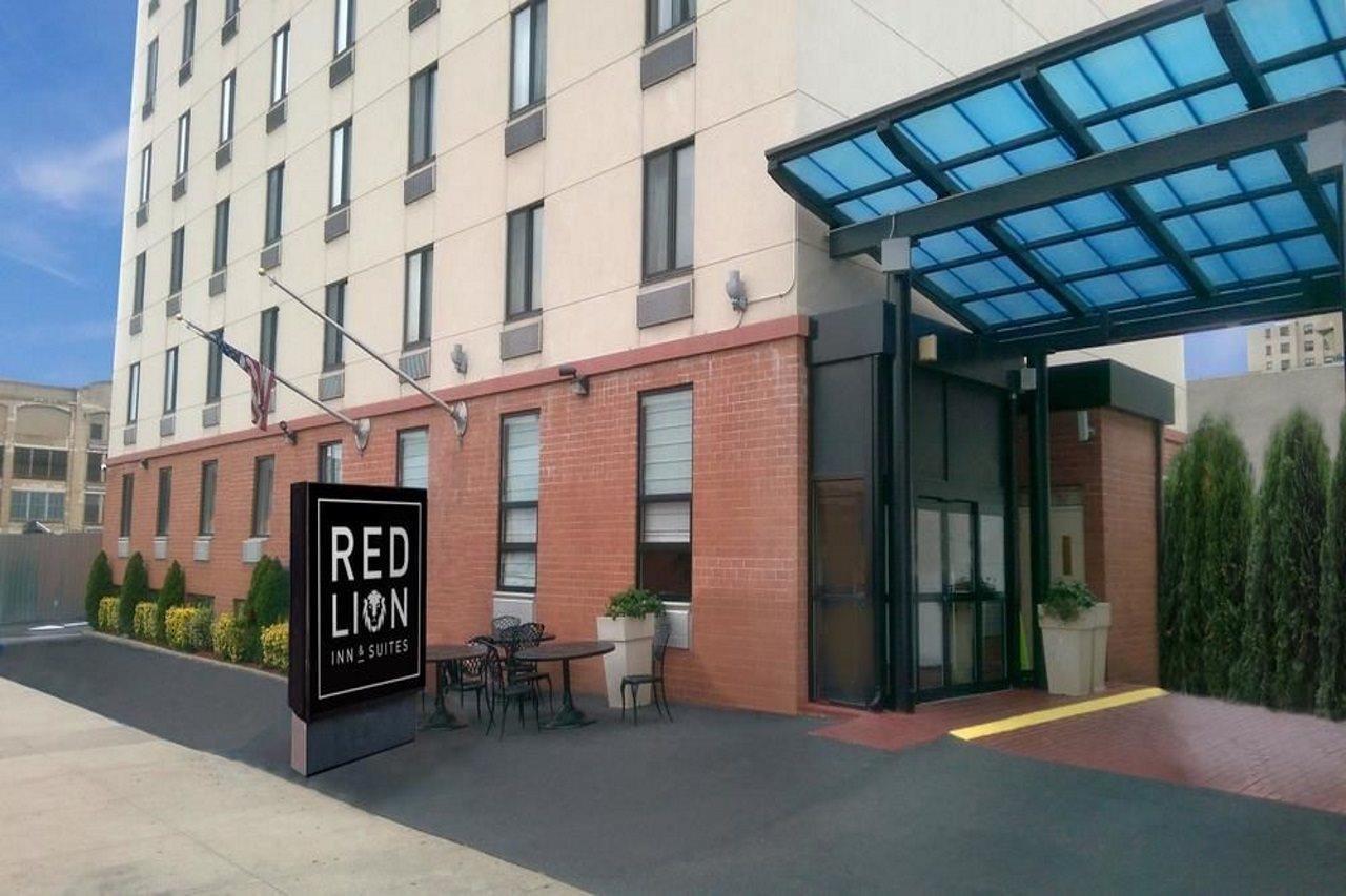 Red Lion Inn And Suites Brooklyn Нью-Йорк Екстер'єр фото